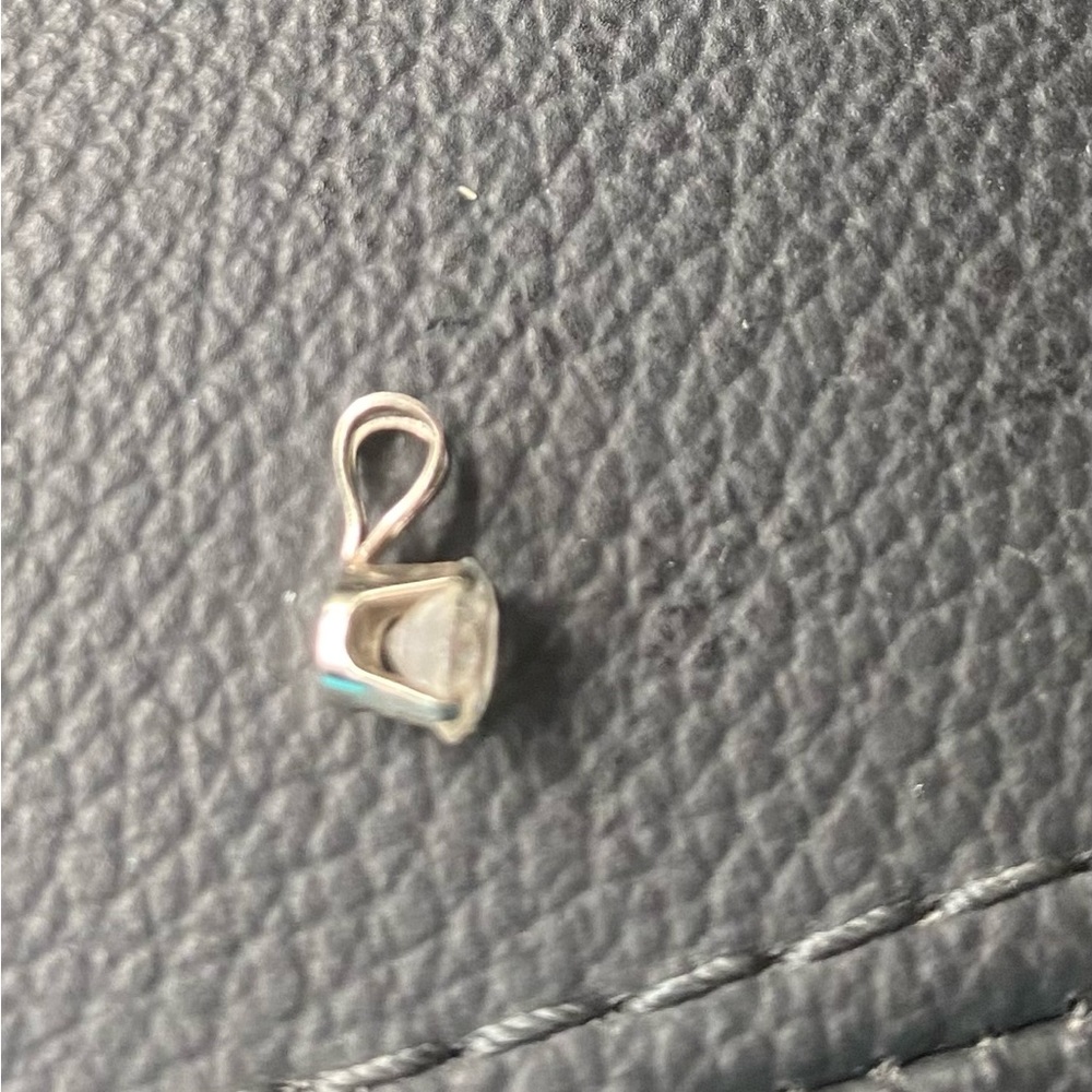 Diamond pendant